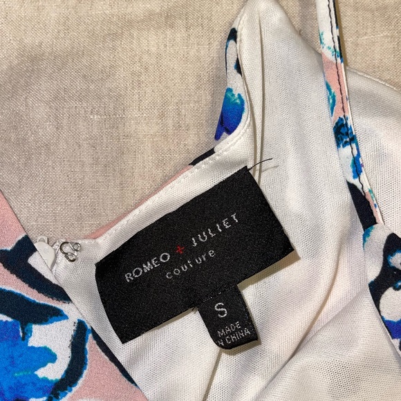 Floral Romper - Picture 2 of 2